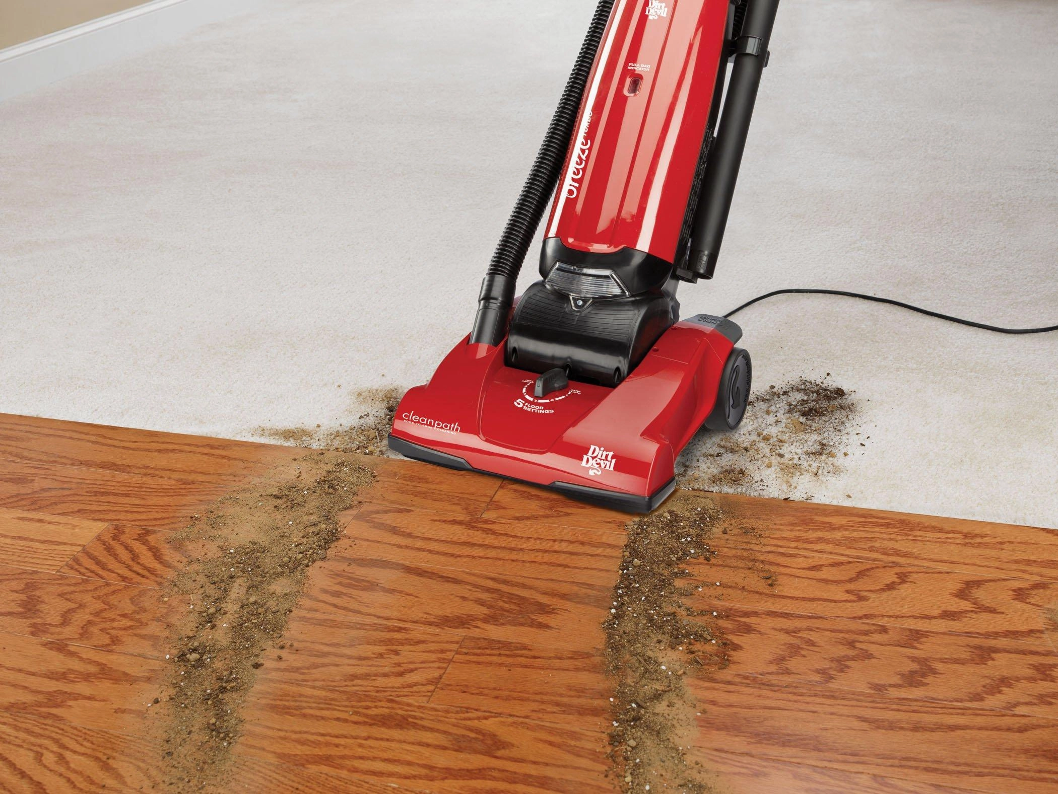 Breeze Stretch Bagged Upright Vacuum