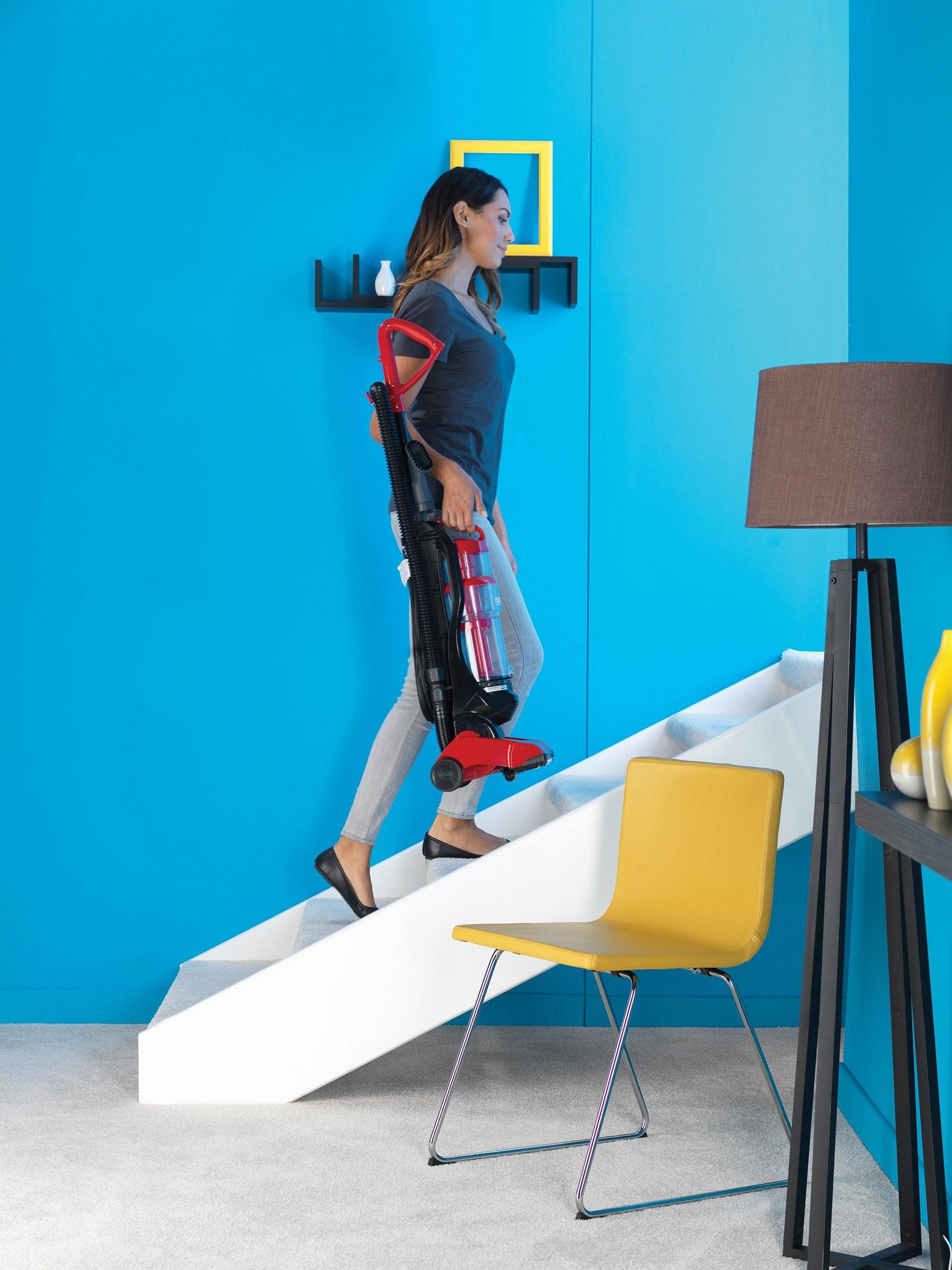 Easy Lite Cyclonic Upright Vacuum