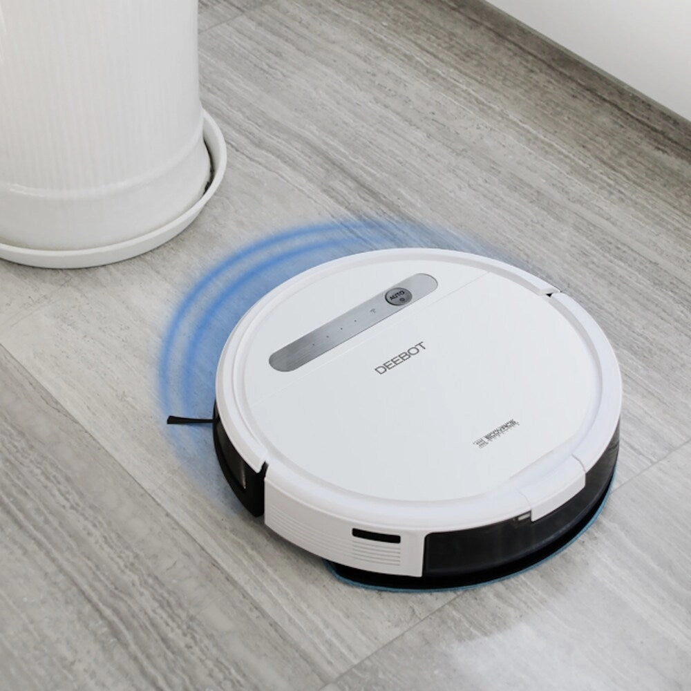 ECOVACS DEEBOT OZMO 610 Bundle: Robotic Vacuum with Service Kit and Replacement Mop Pads