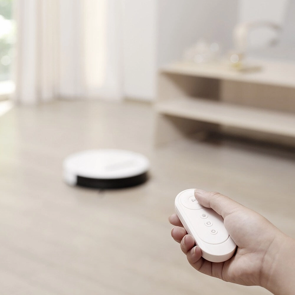 ECOVACS DEEBOT OZMO 610 Bundle: Robotic Vacuum with Service Kit and Replacement Mop Pads