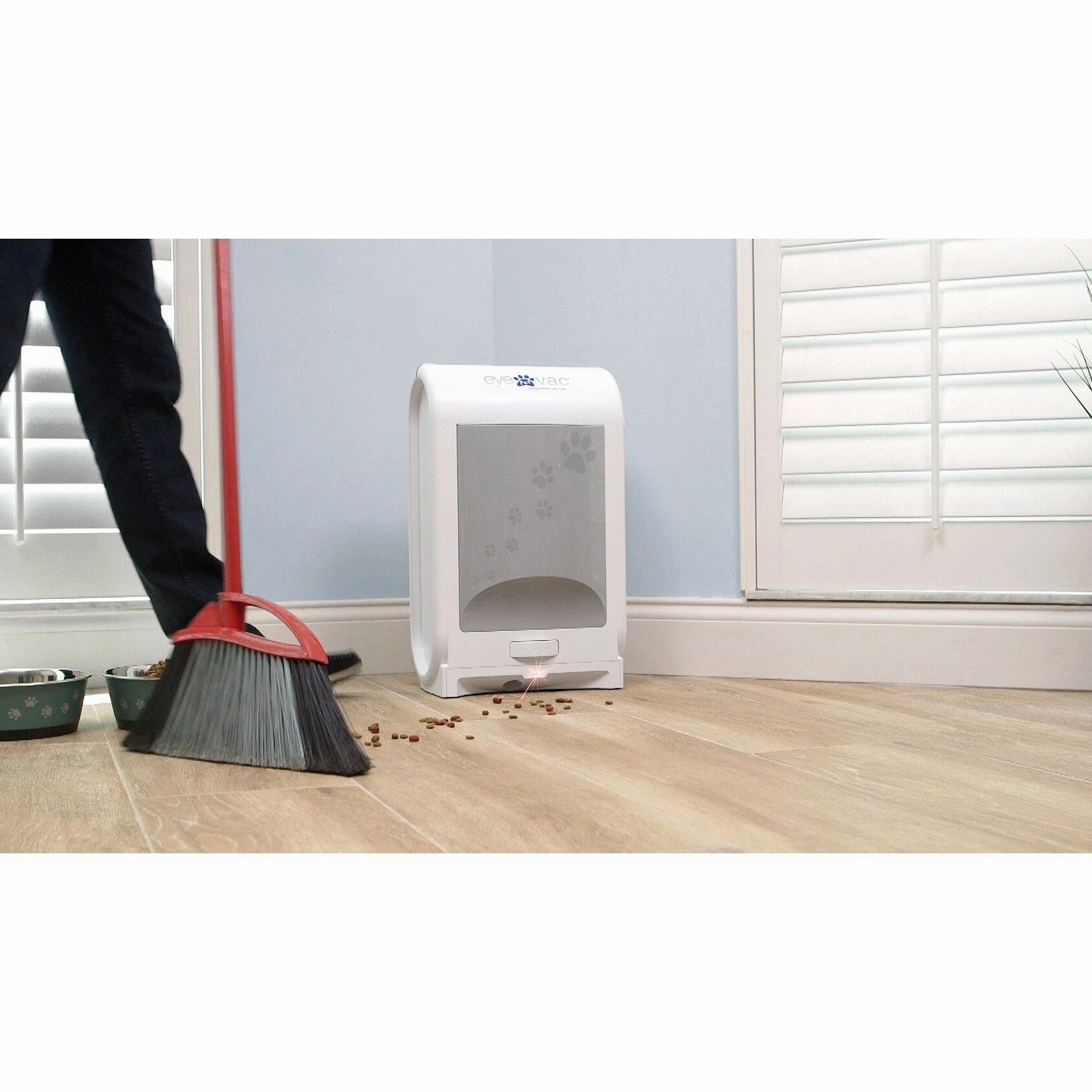 Eyevac Pet Touchless Vacuum - 1.6 Gallon