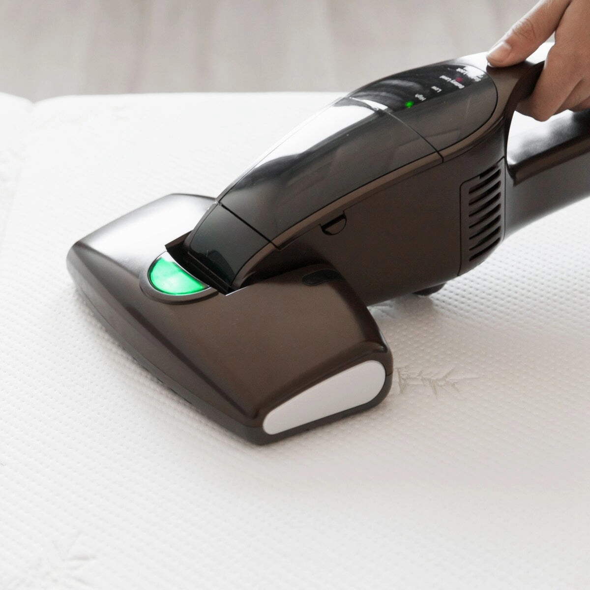 IRIS Cordless Mattress and Furniture Vacuum Cleaner in Espresso