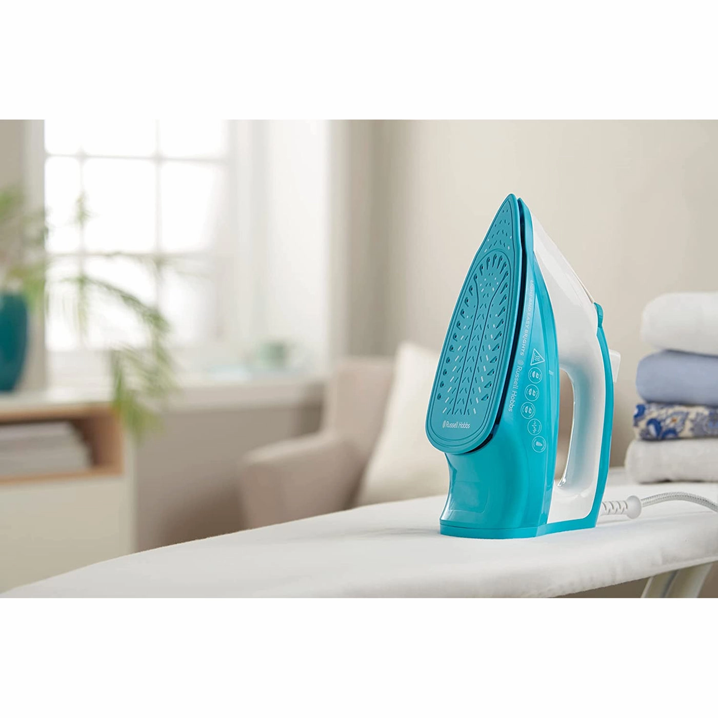 Russell Hobbs Light & Easy Brights Steam Iron - Blue | 26482