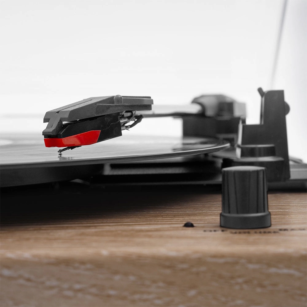 Victrola The Montauk Turntable - Oak | VM-135-OAK-INT