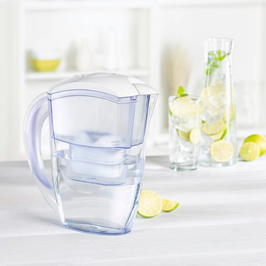 Xavax 2.4L Water Filter Jug with 1 Filter Cartridge - White | 426451